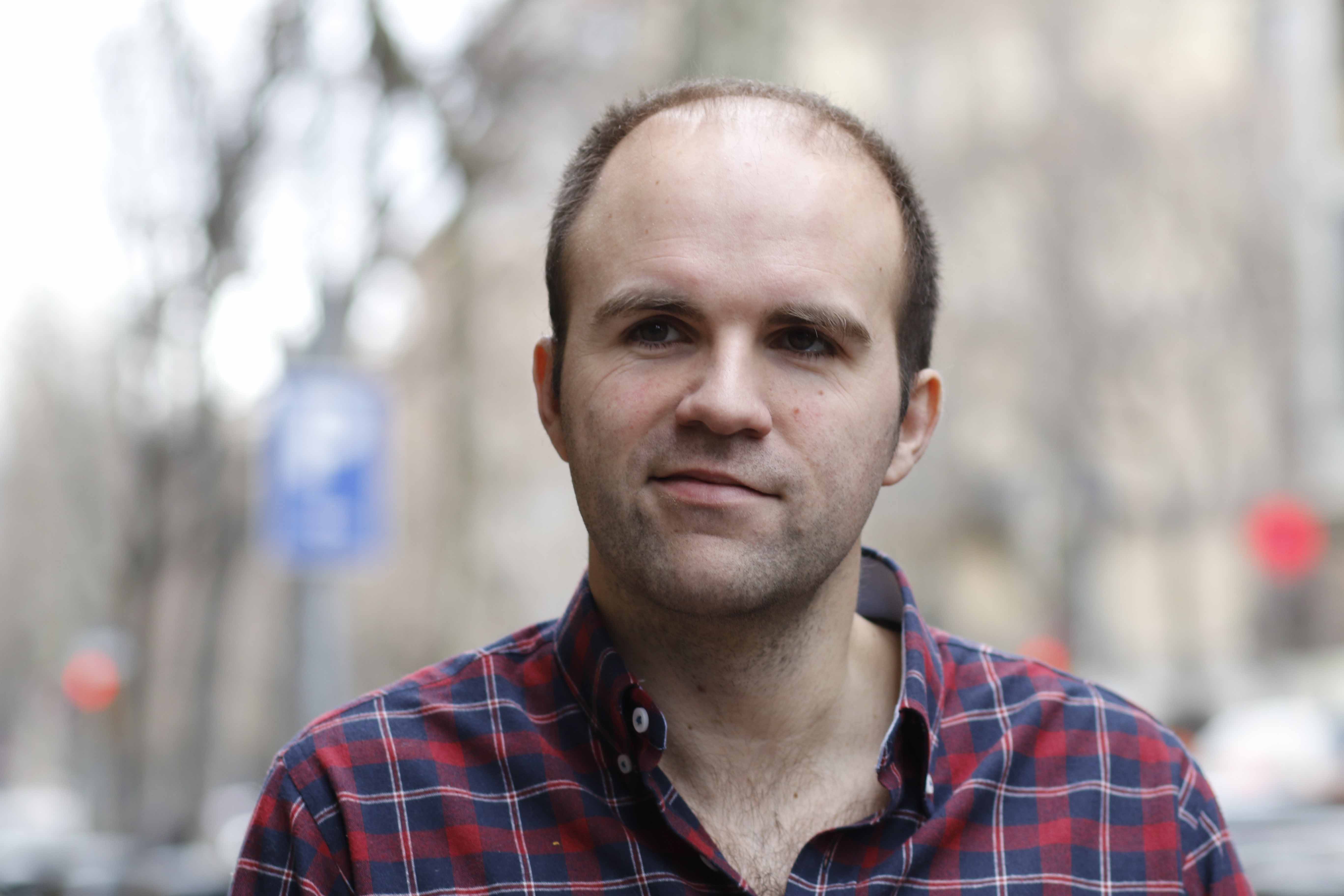 Sergio Vera Valencia – Editor